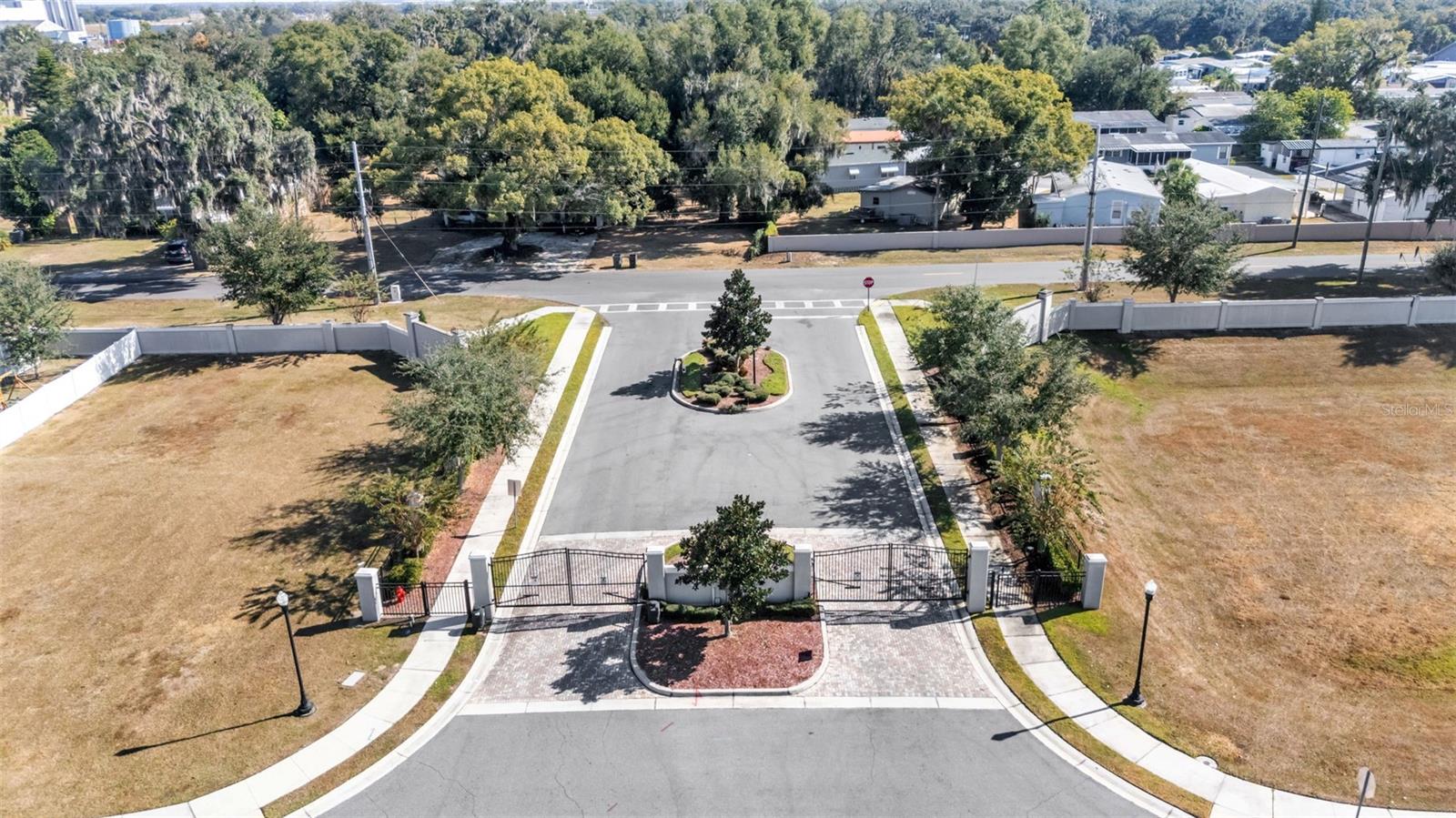 HOLLAND PARK PLACE PH 2 - Residential