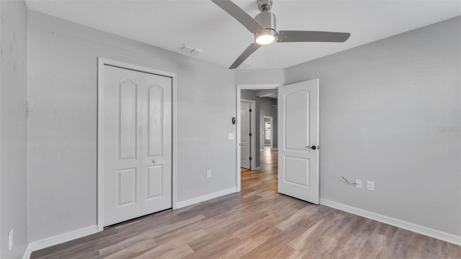 HOLLAND PARK PLACE PH 2 - Residential