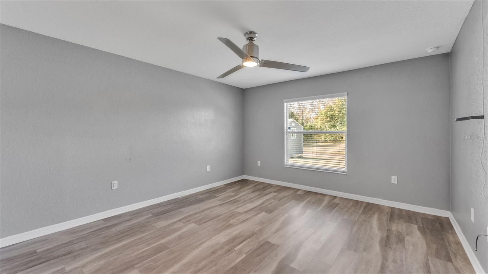 HOLLAND PARK PLACE PH 2 - Residential