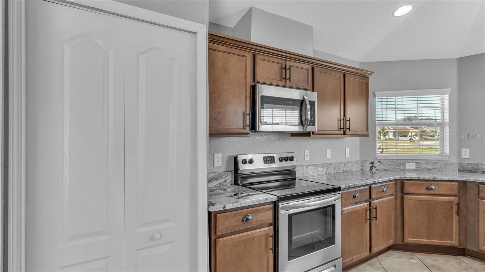 HOLLAND PARK PLACE PH 2 - Residential