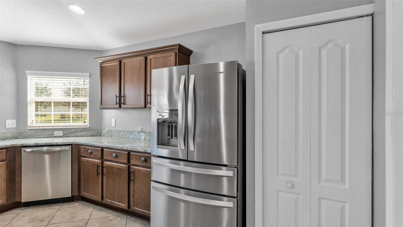 HOLLAND PARK PLACE PH 2 - Residential