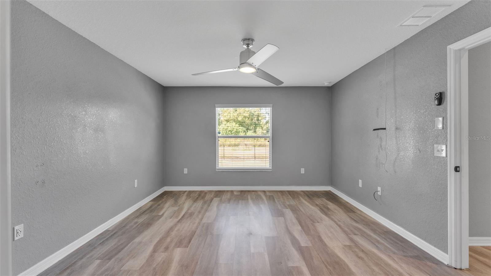 HOLLAND PARK PLACE PH 2 - Residential