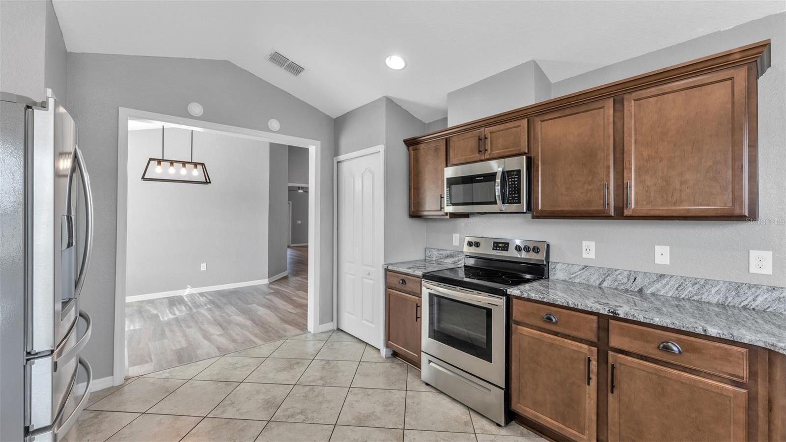 HOLLAND PARK PLACE PH 2 - Residential