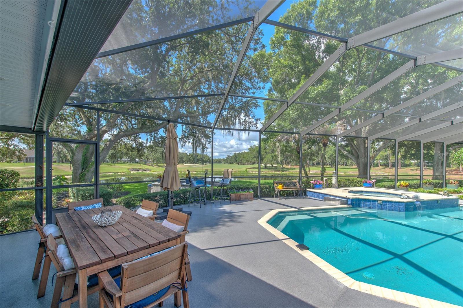 RIVER HILLS COUNTRY CLUB PH - Residential