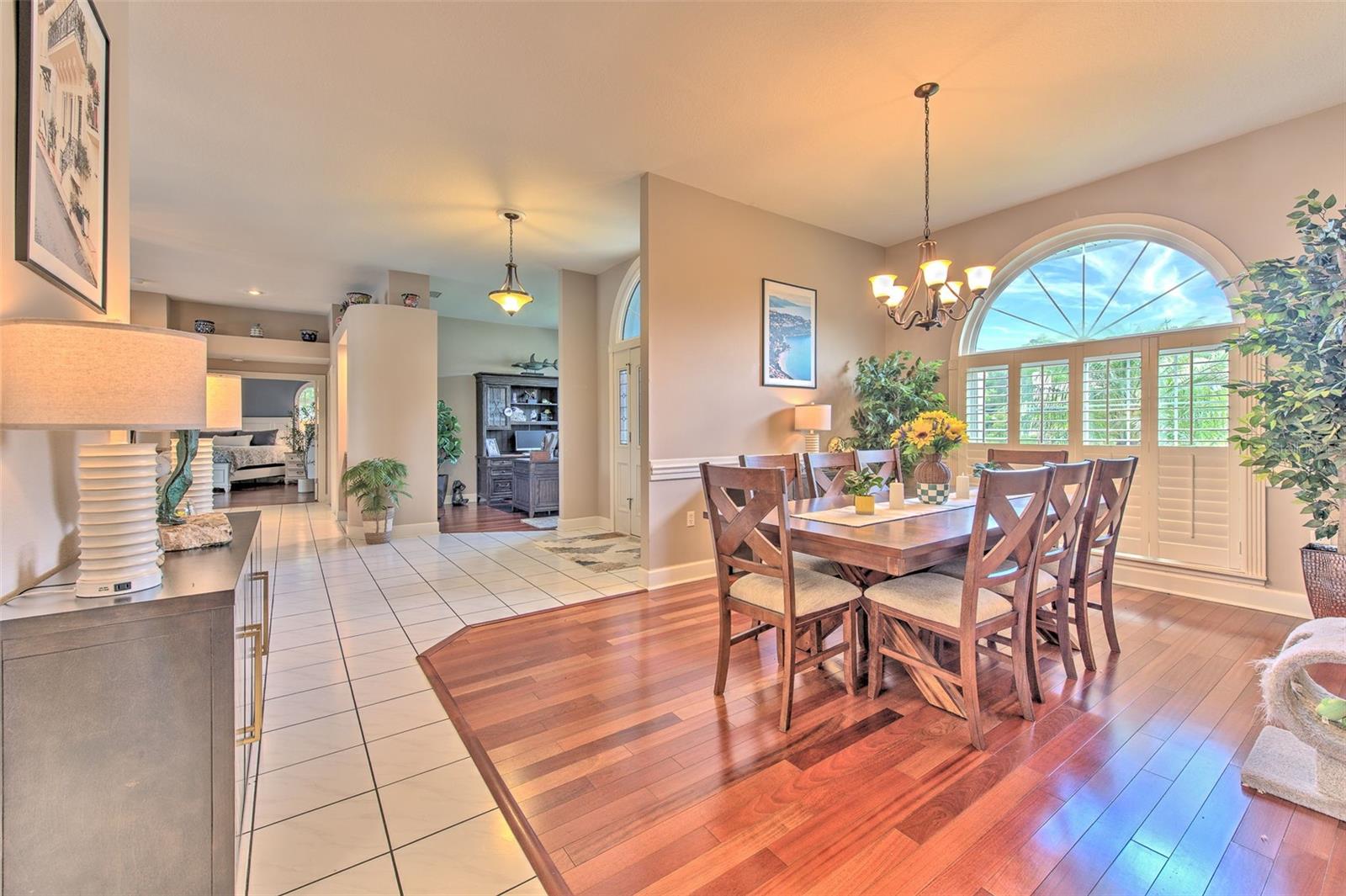RIVER HILLS COUNTRY CLUB PH - Residential
