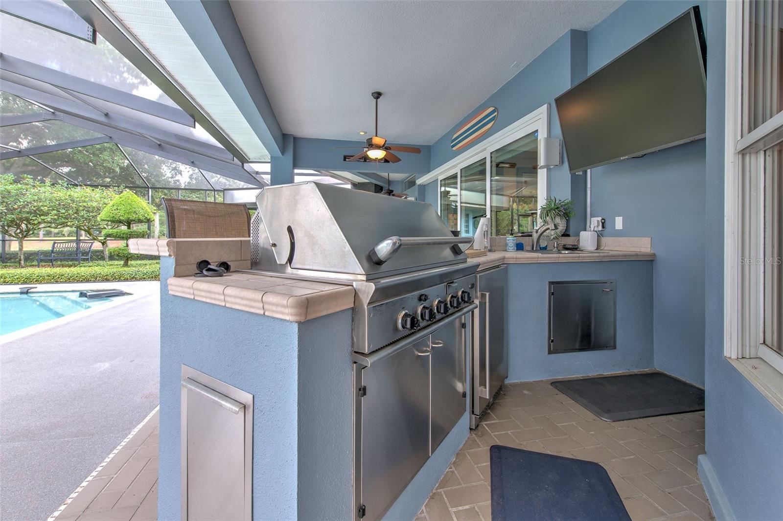 RIVER HILLS COUNTRY CLUB PH - Residential
