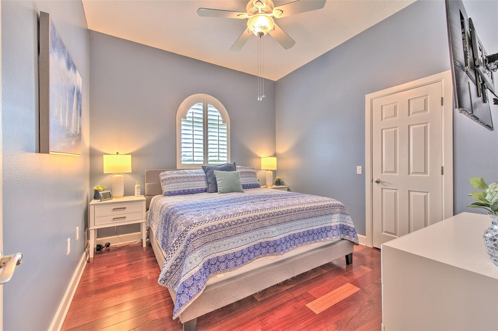 RIVER HILLS COUNTRY CLUB PH - Residential