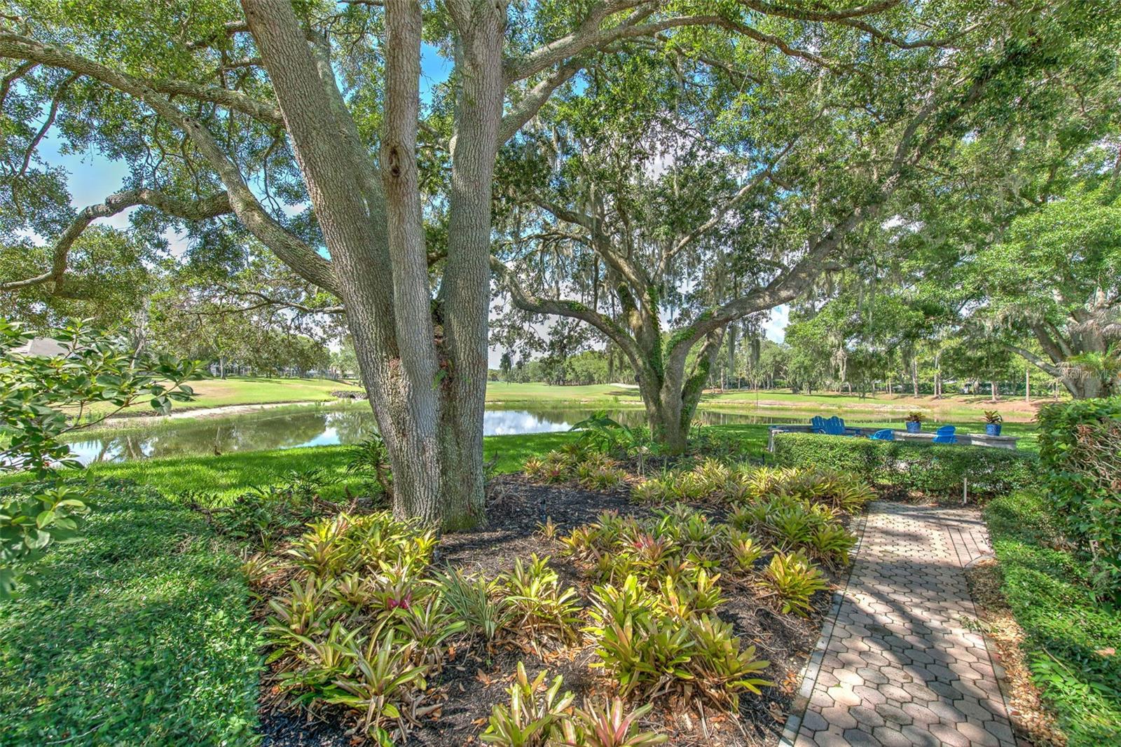 RIVER HILLS COUNTRY CLUB PH - Residential