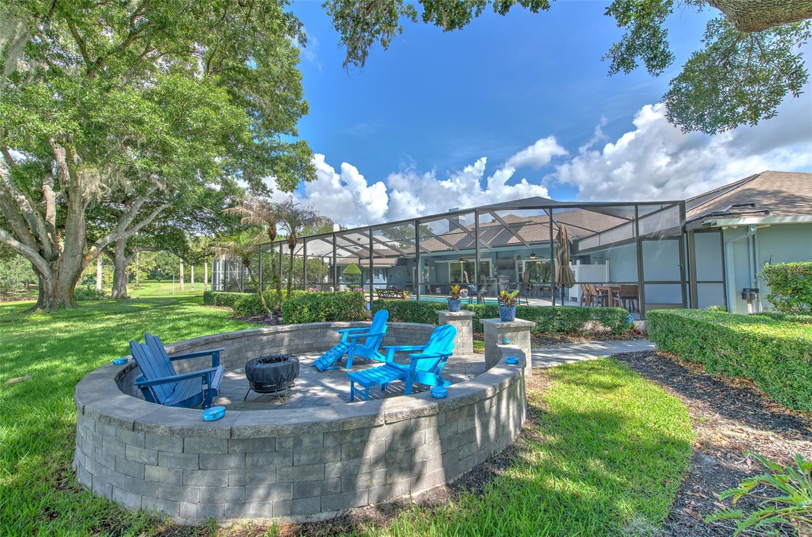 RIVER HILLS COUNTRY CLUB PH - Residential