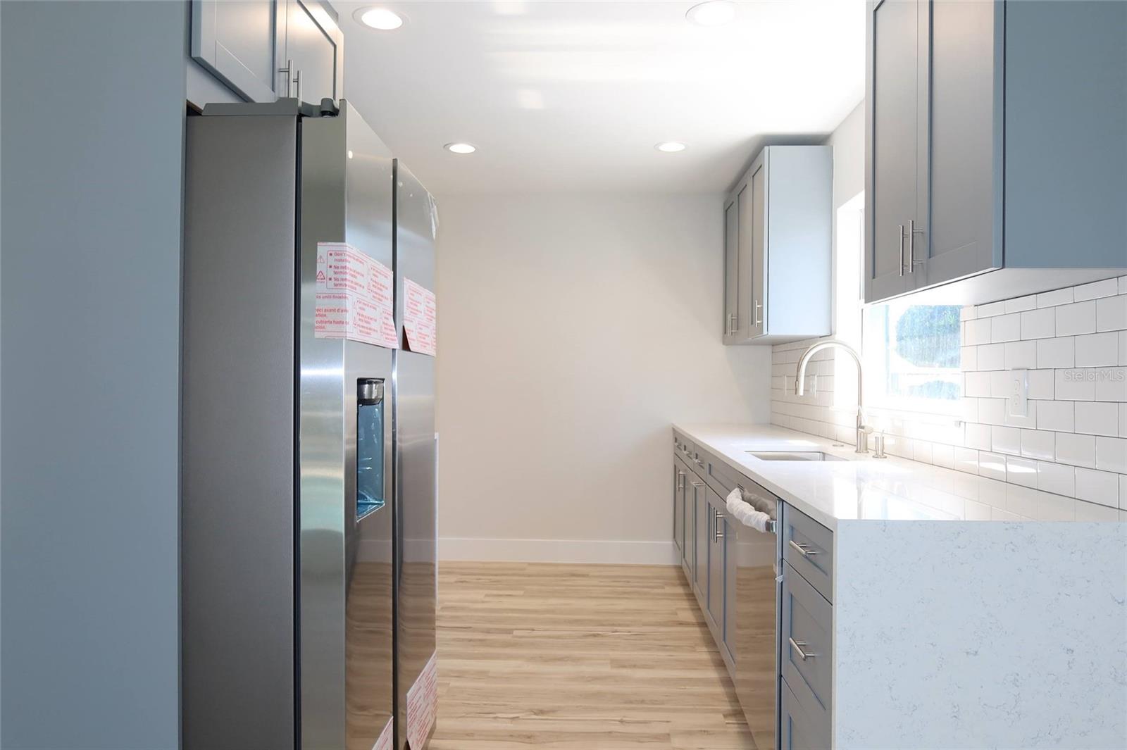 FLOR A MAR - Residential