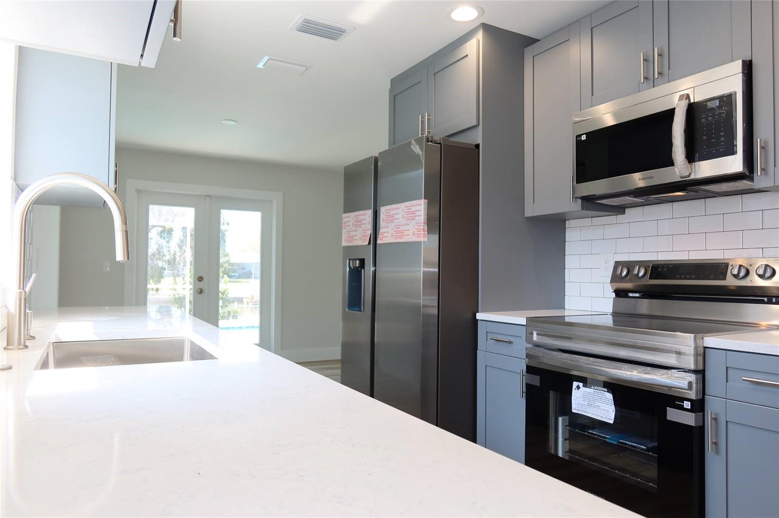 FLOR A MAR - Residential