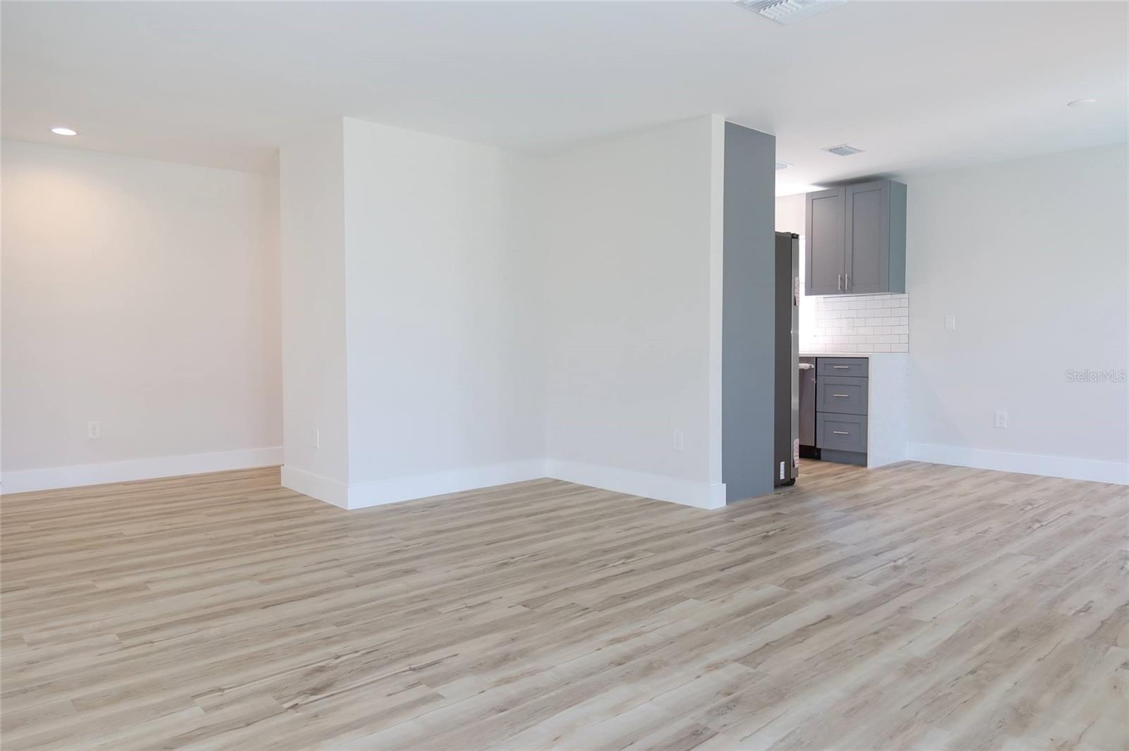 FLOR A MAR - Residential