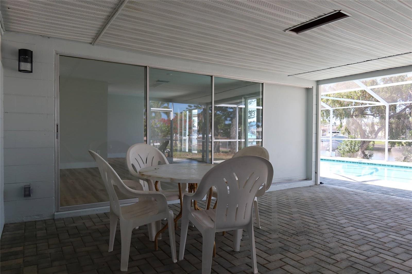 FLOR A MAR - Residential