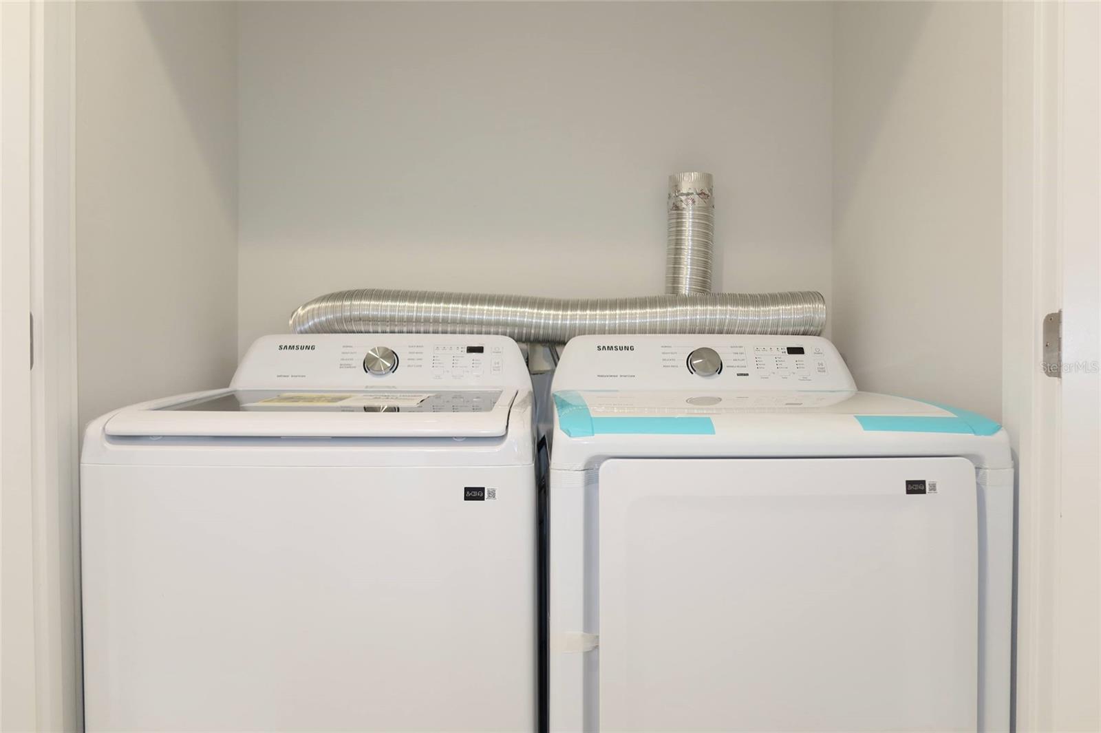 FLOR A MAR - Residential