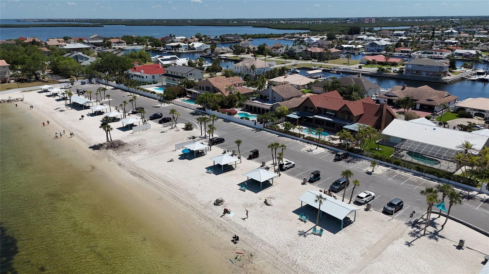 FLOR A MAR - Residential