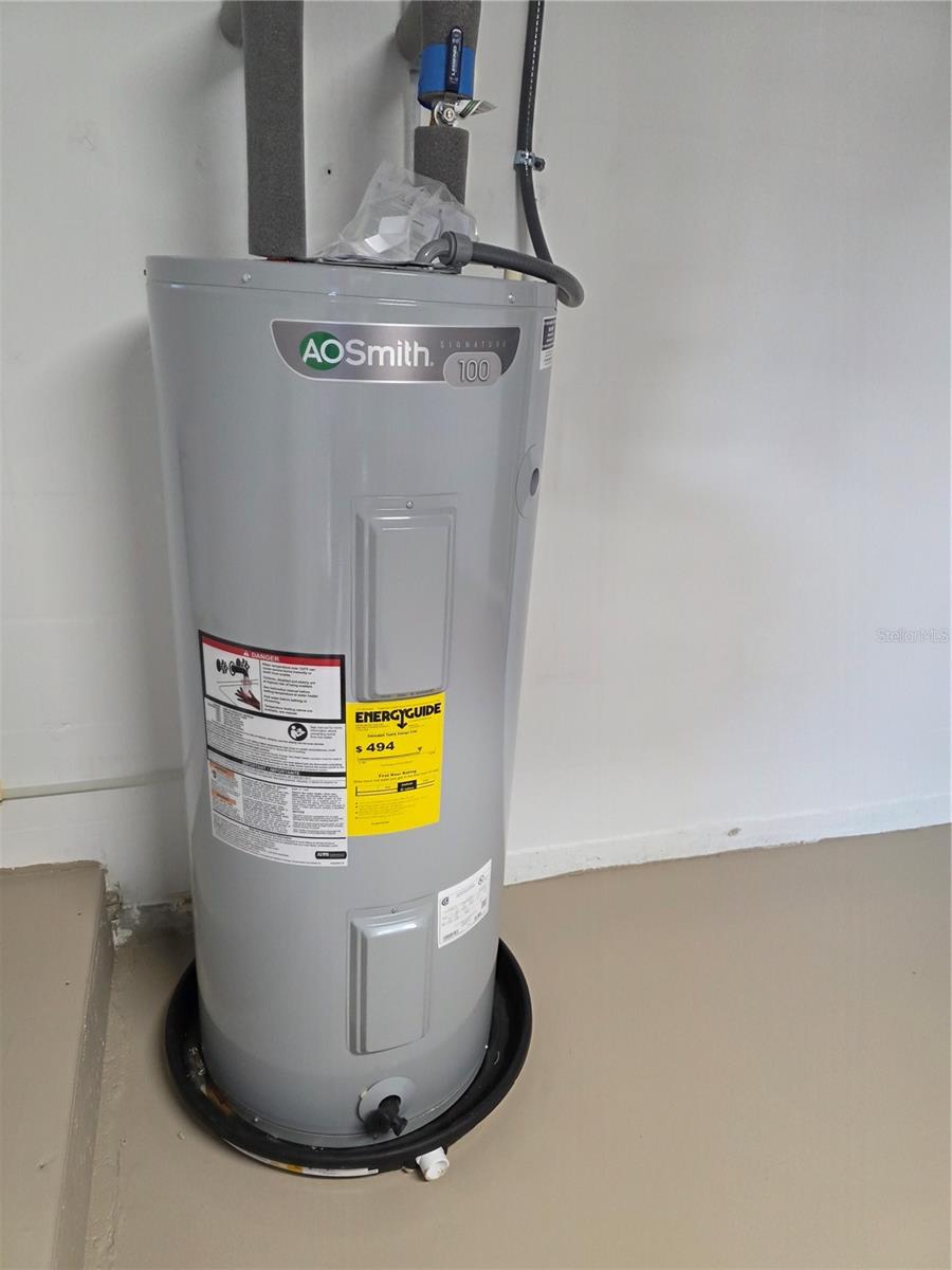 FLOR A MAR - Residential