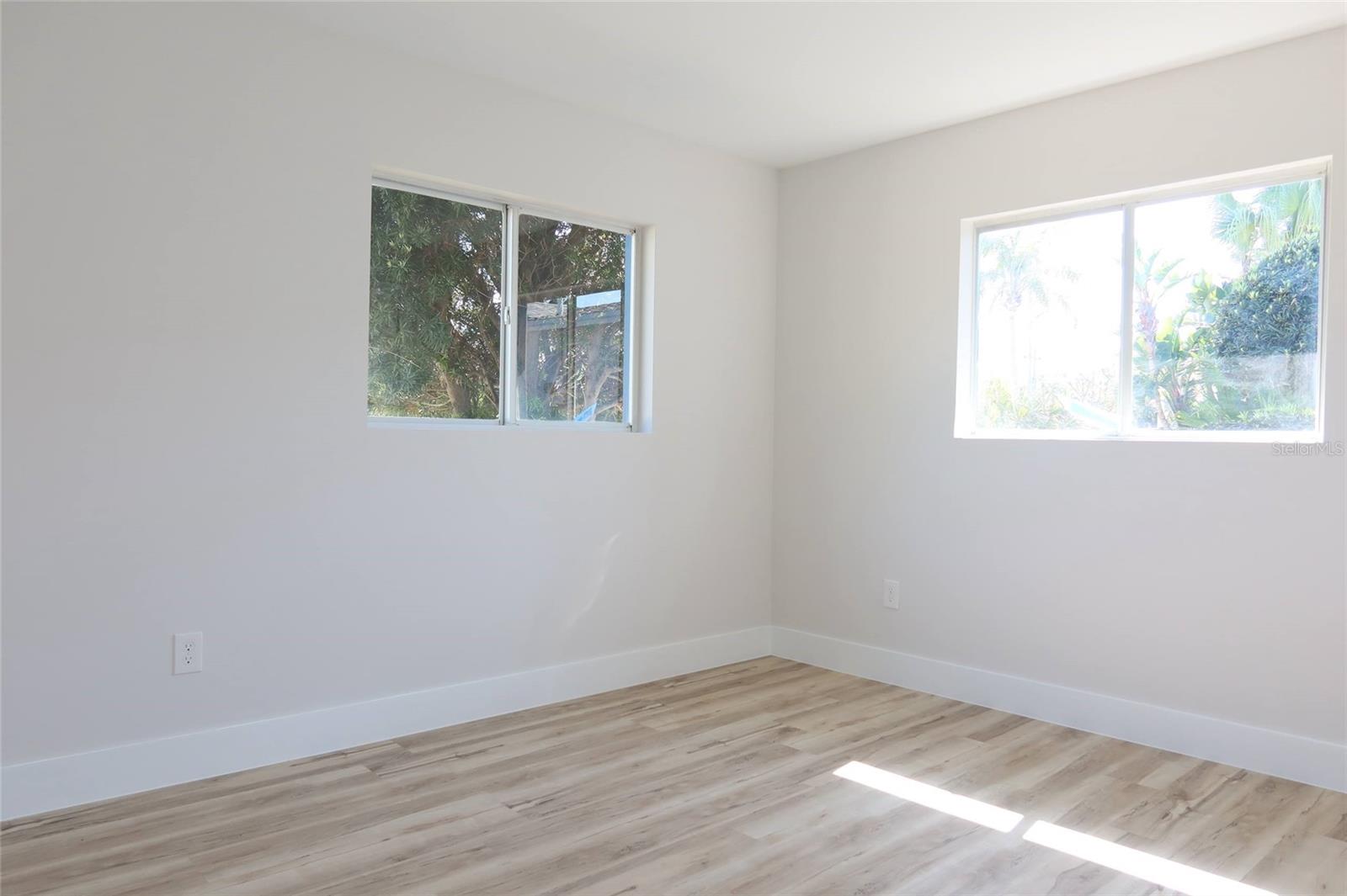 FLOR A MAR - Residential