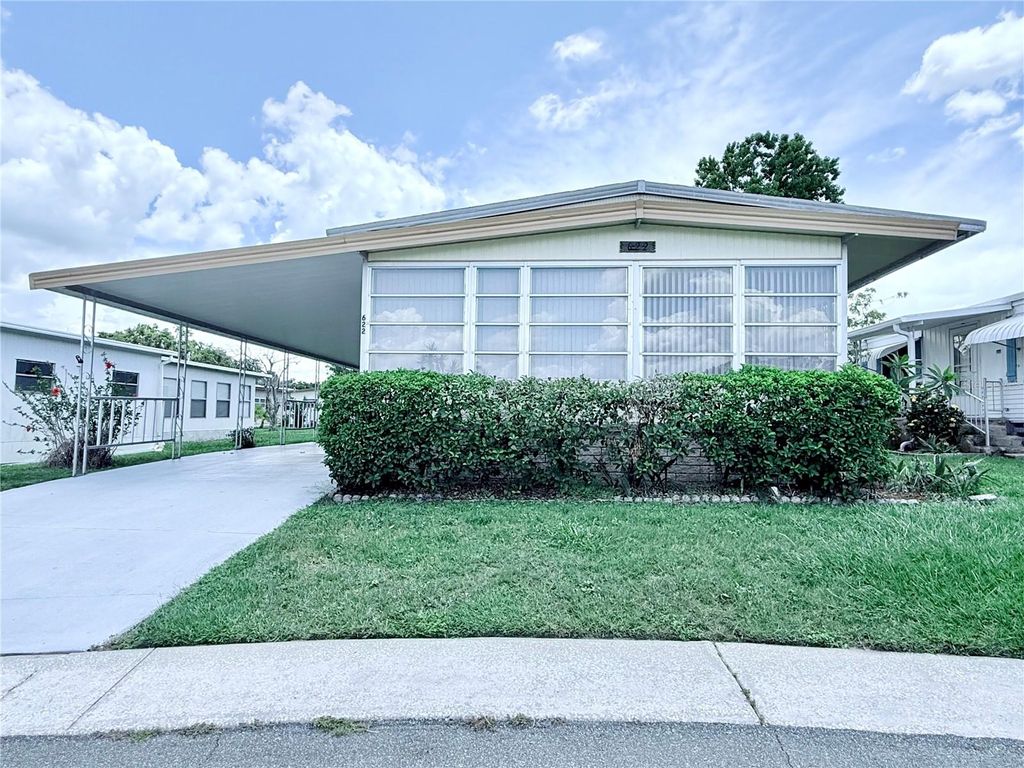 Photo of 622 Elizabeth Lane, Lakeland, FL 33809 (MLS # L4953994)