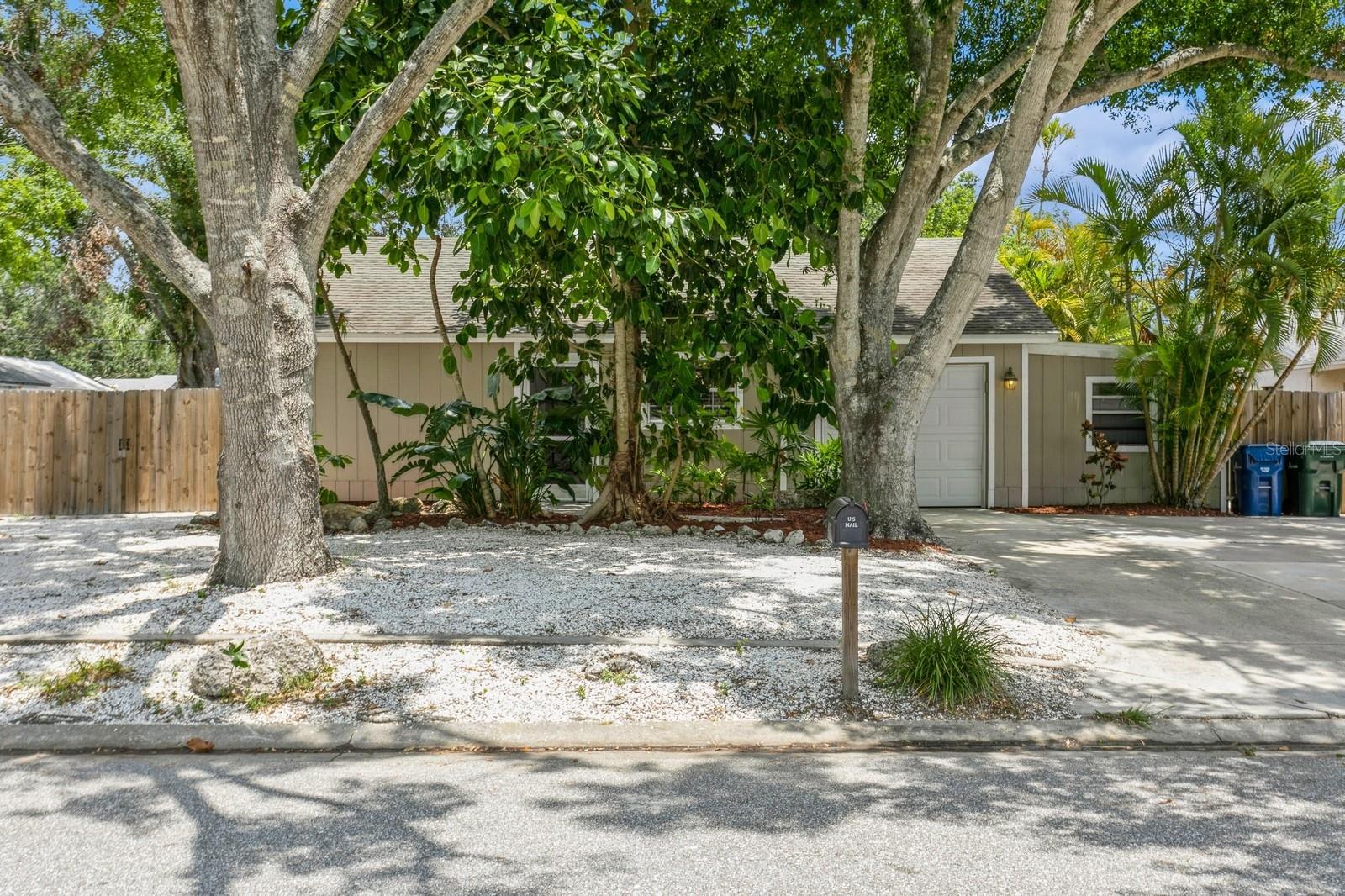 4021 VANA DRIVE