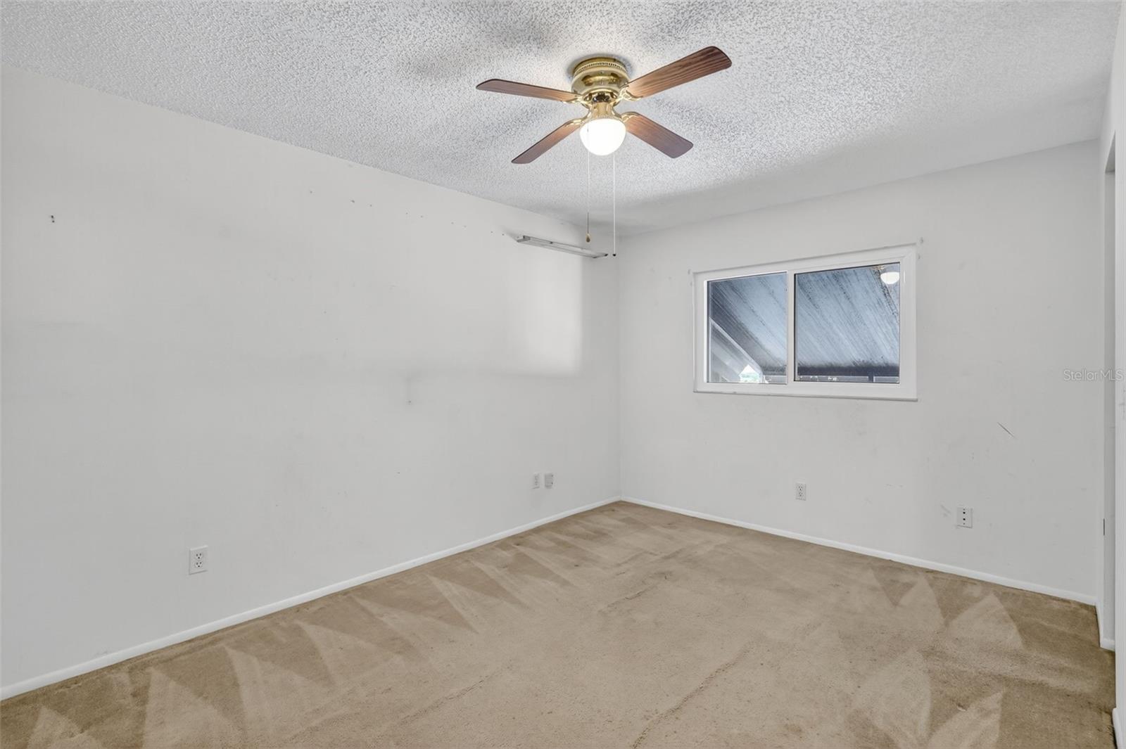 TALL PINES - Residential