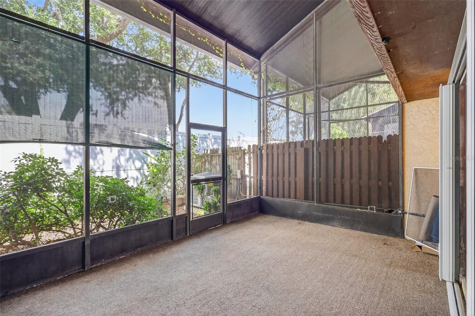 TALL PINES - Residential