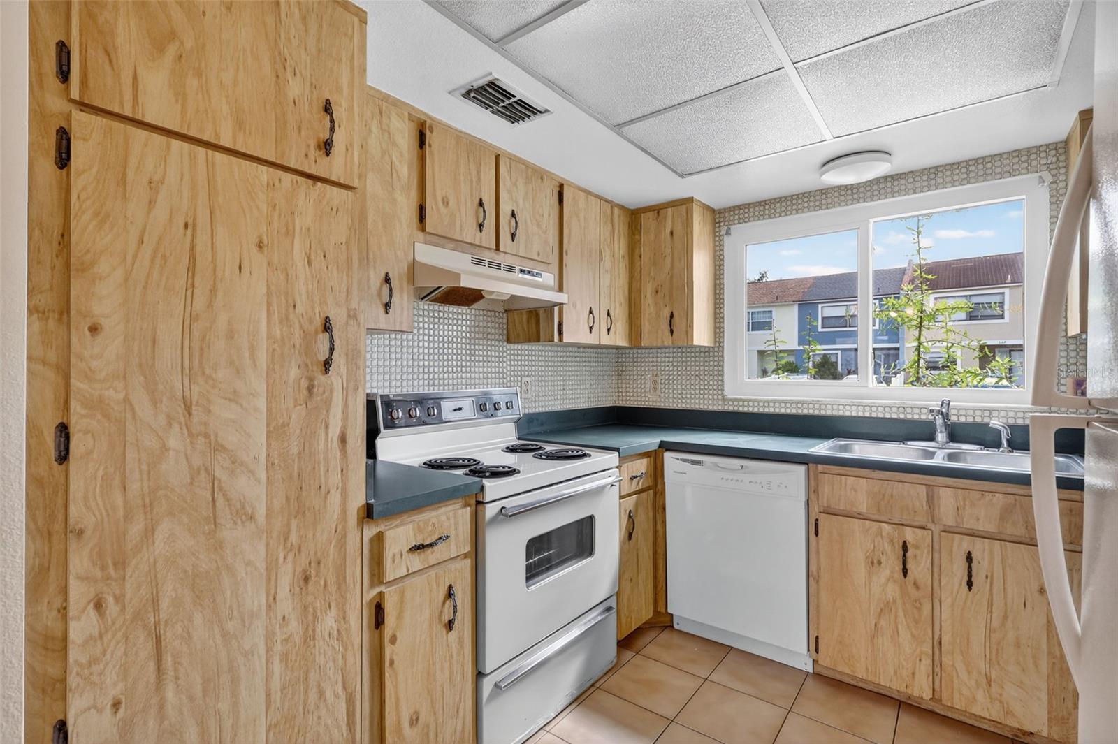 TALL PINES - Residential