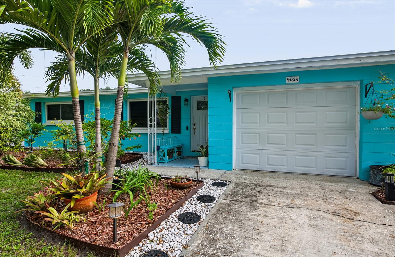9029 LEISURE LANE N