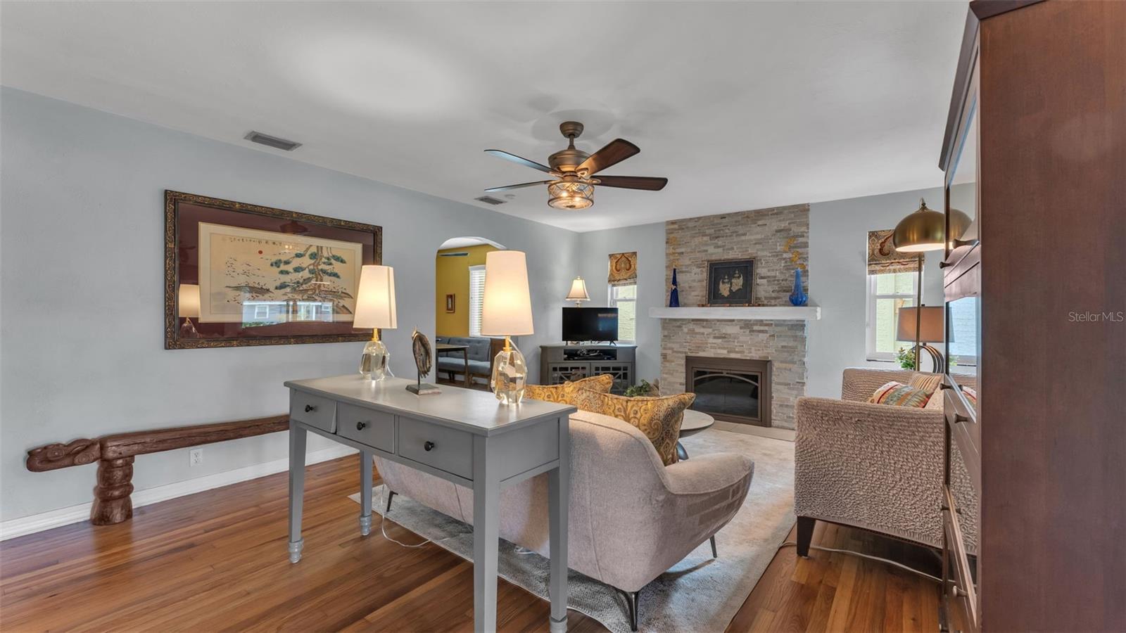 BEACON HILL - Residential