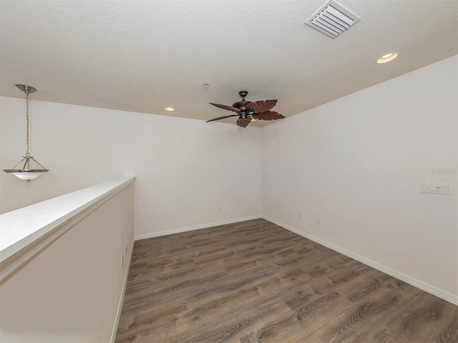 STONEYWOOD COVE - Residential Lease