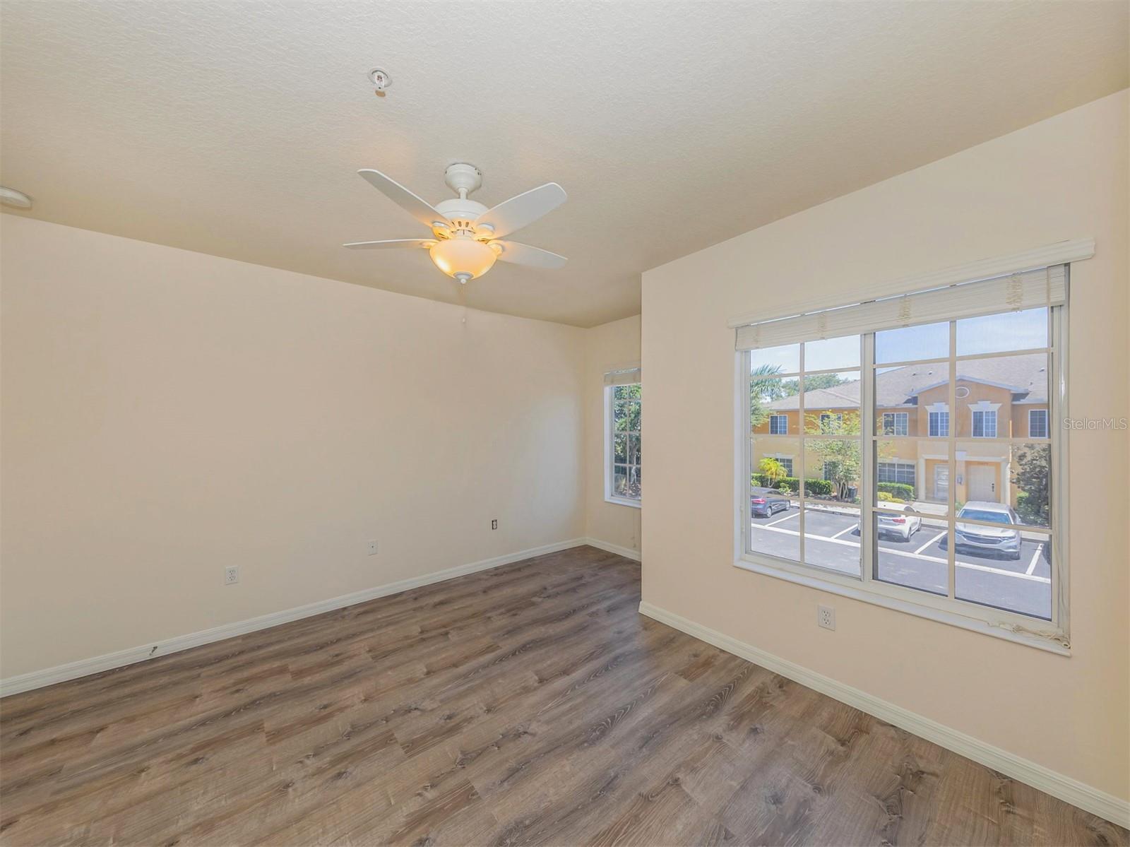 STONEYWOOD COVE - Residential Lease
