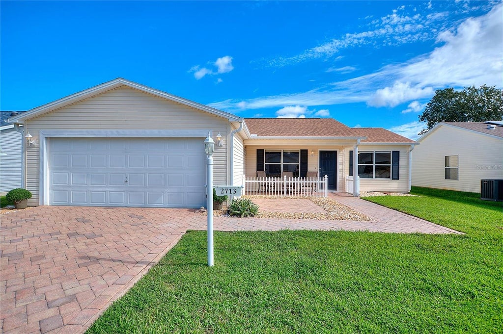 Photo of 2713 De La Rosa Street, The Villages, FL 32162 (MLS # S5157214)
