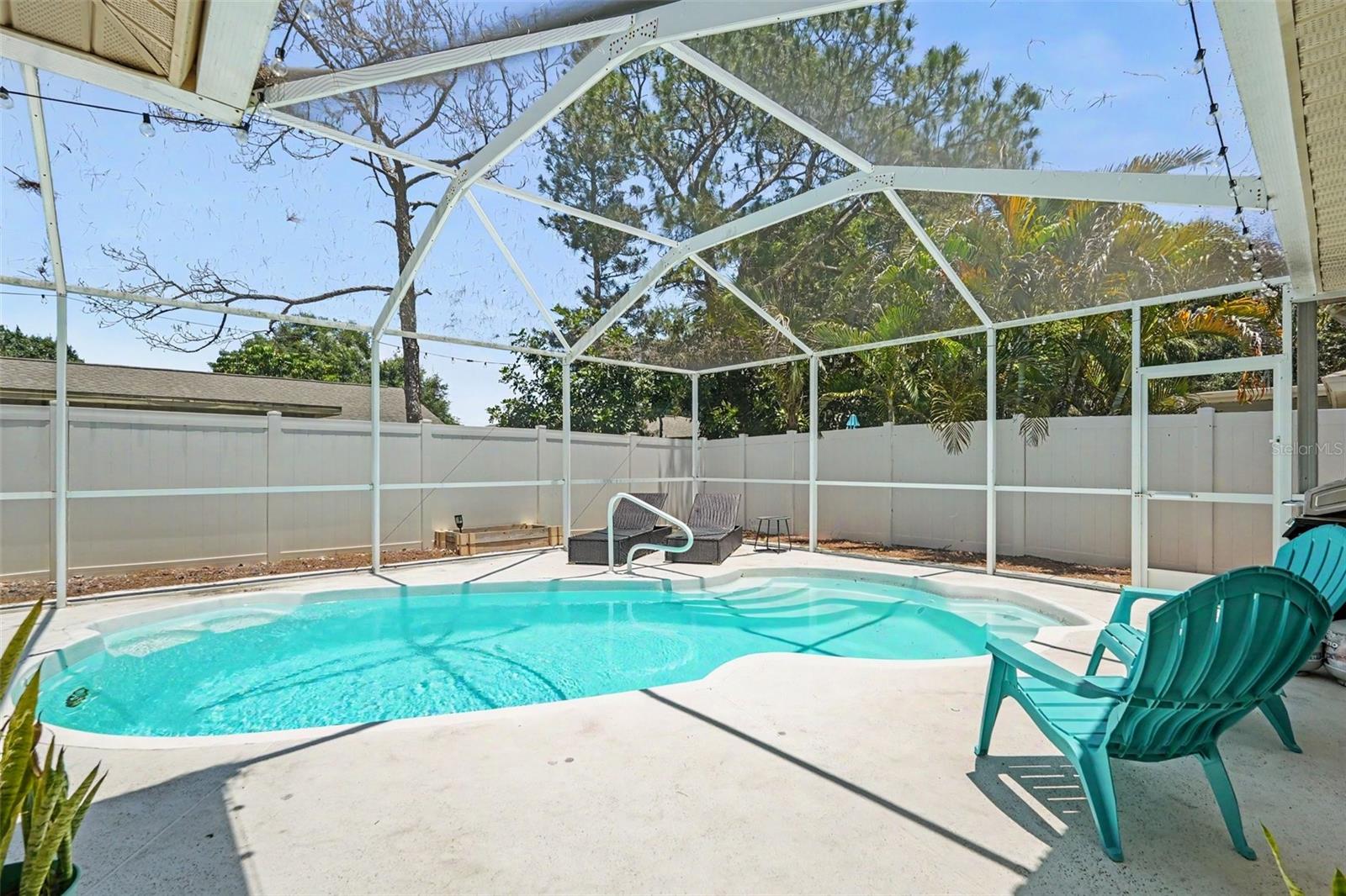 2627 SURREY DRIVE