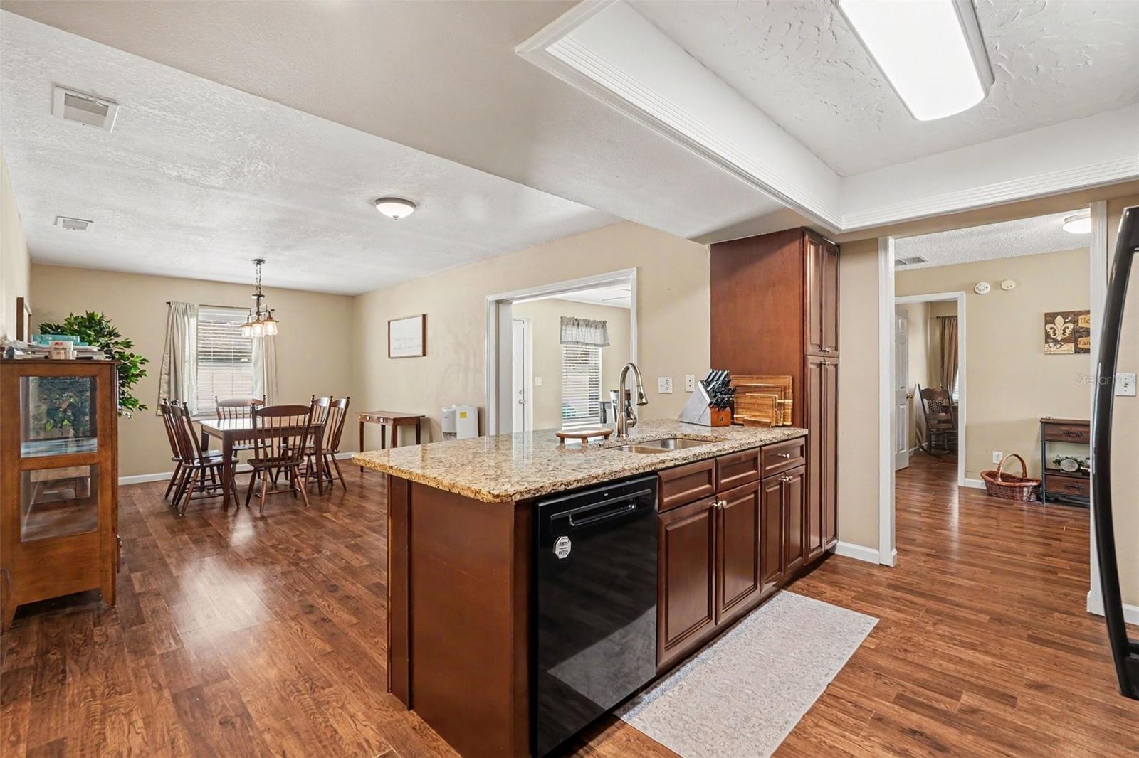 COUNTRY GROVE SUB - Residential