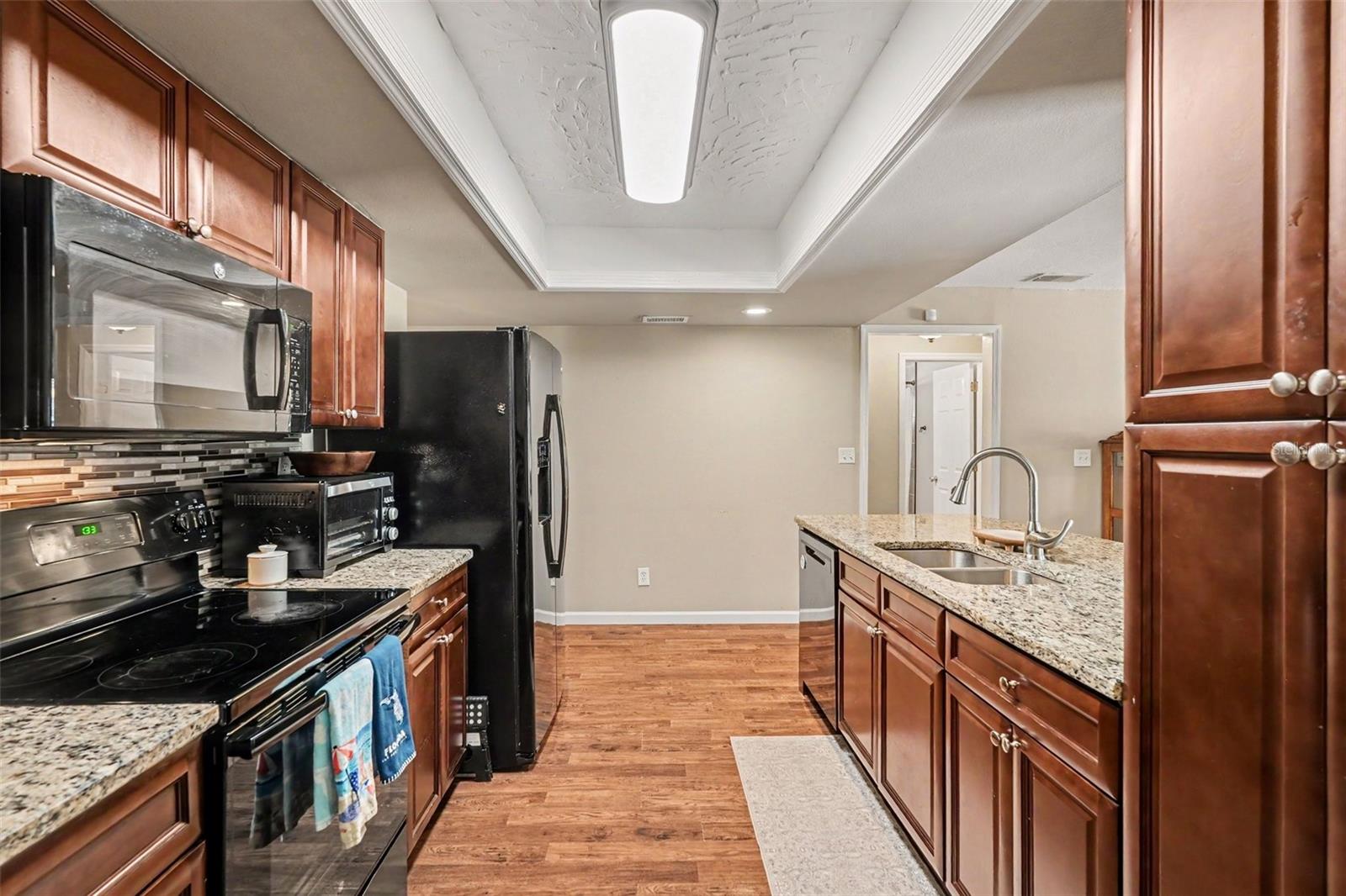 COUNTRY GROVE SUB - Residential