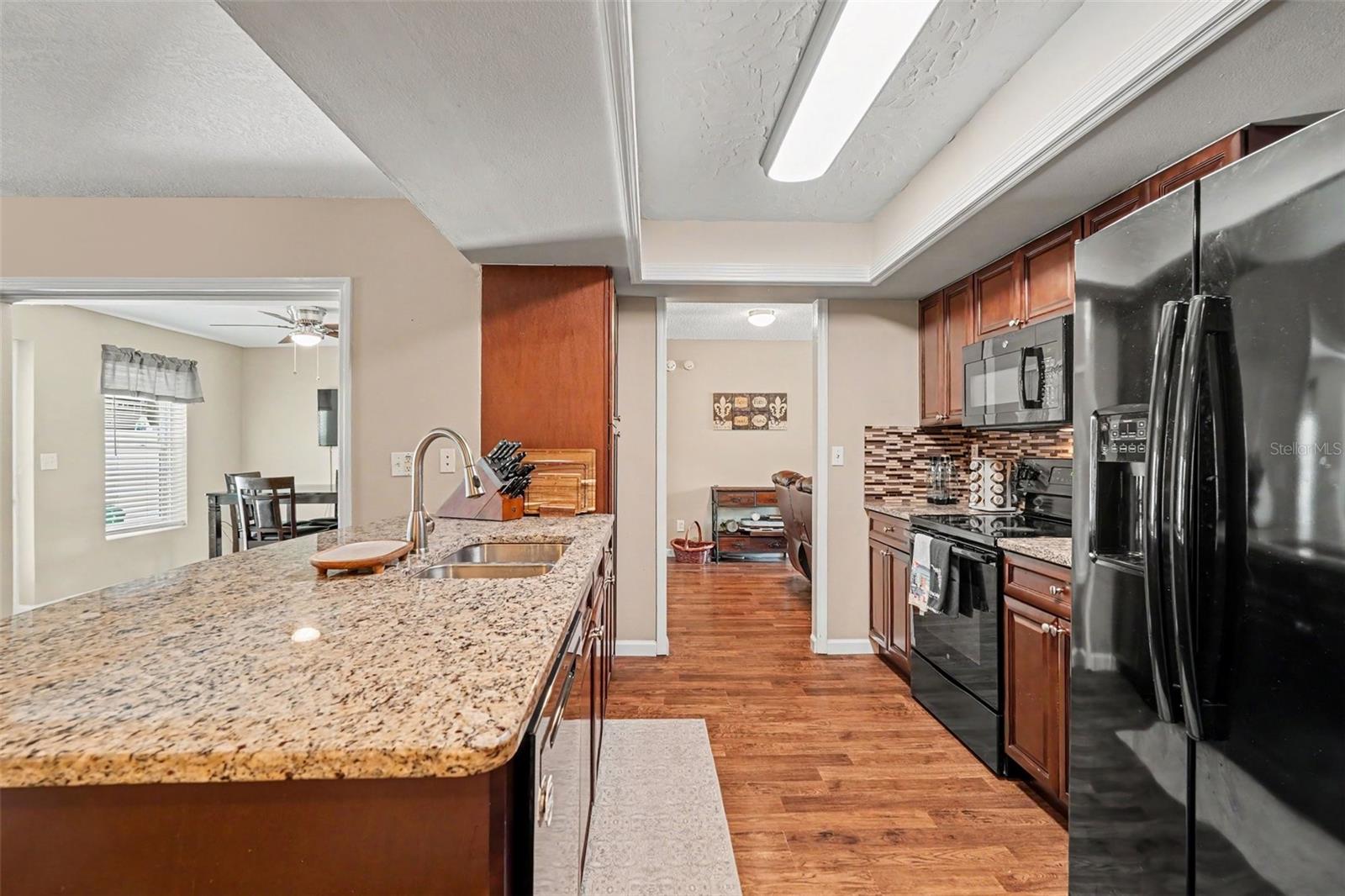 COUNTRY GROVE SUB - Residential