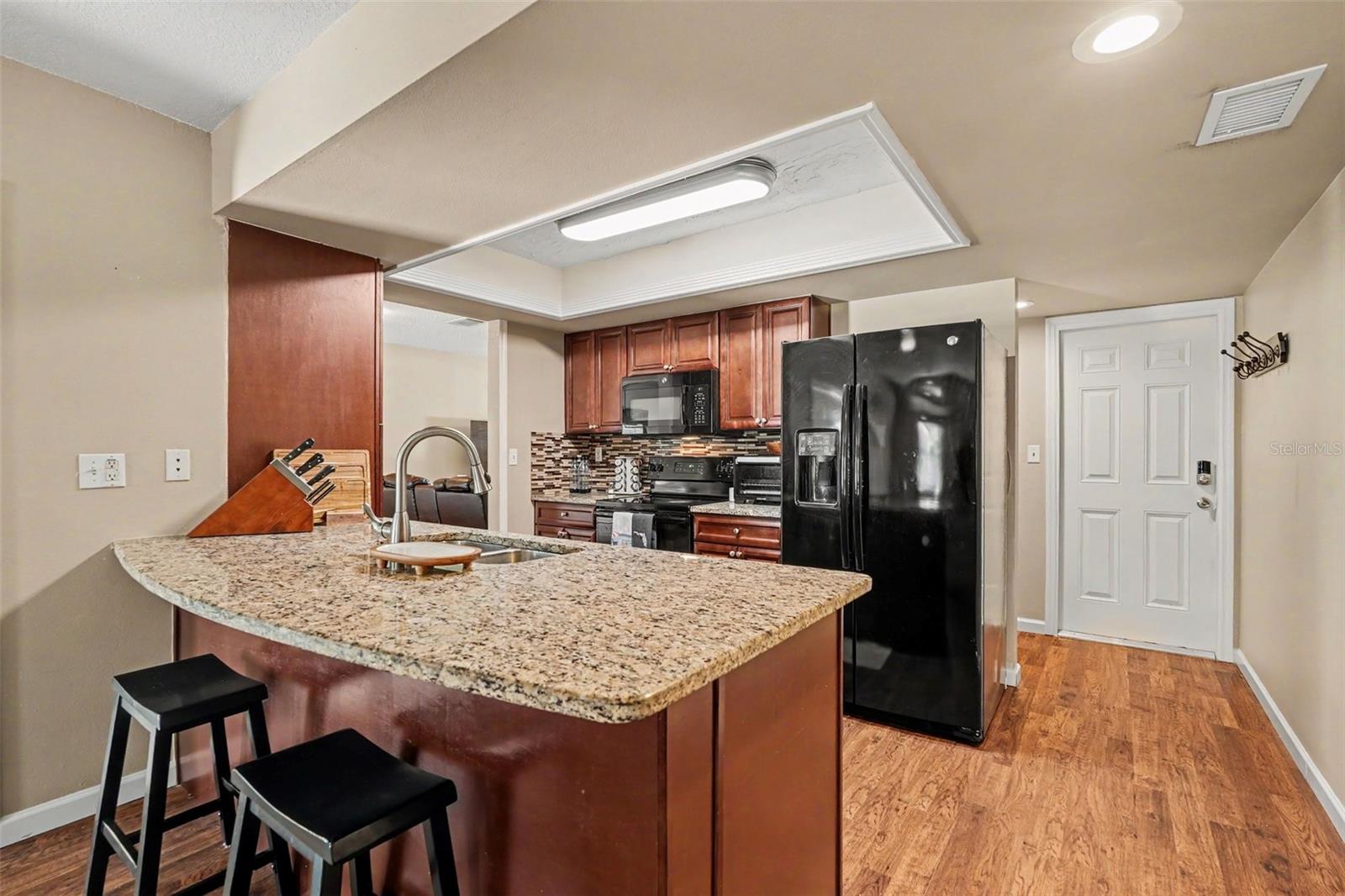 COUNTRY GROVE SUB - Residential