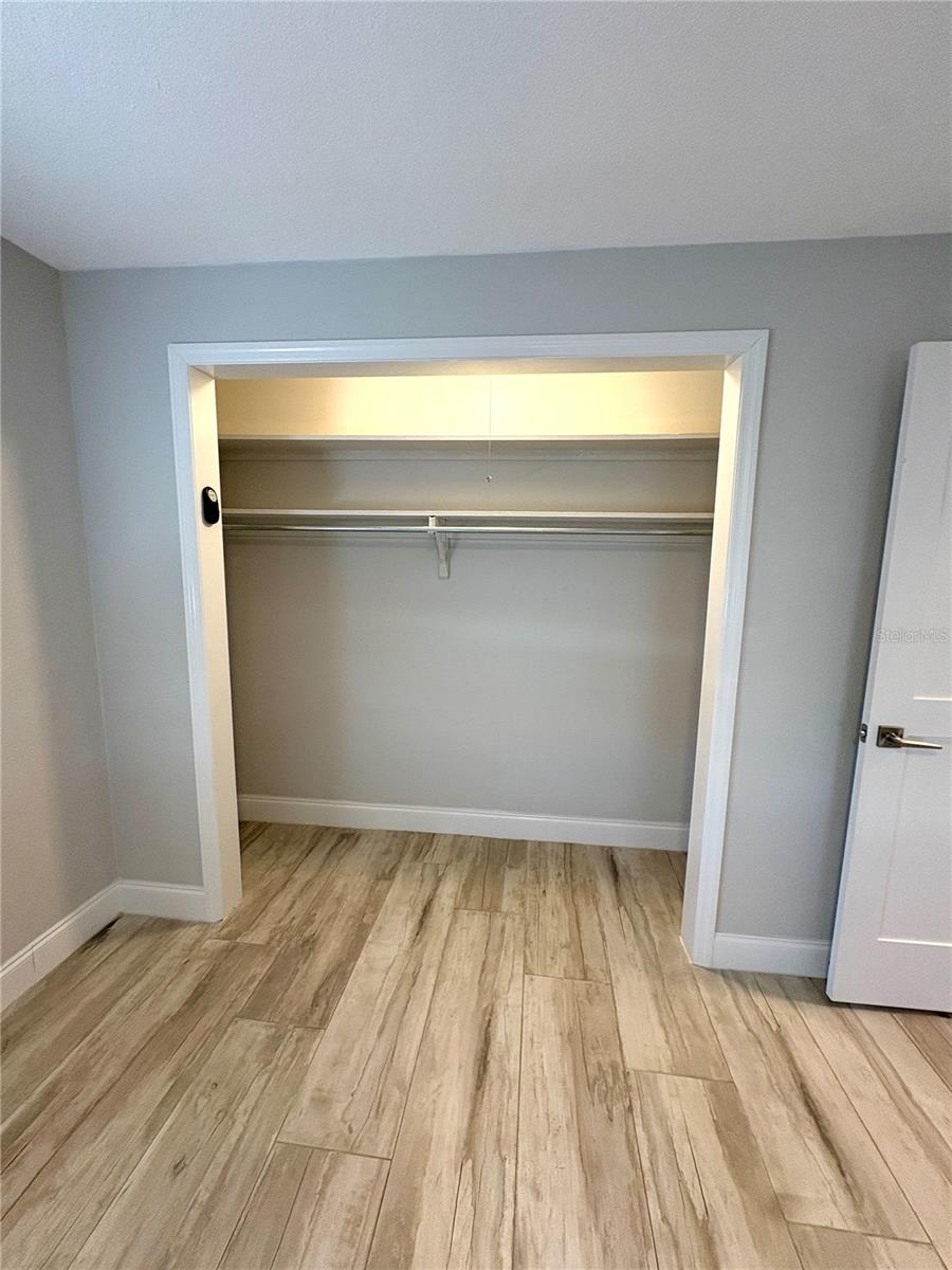 WOODBROOK GARDENS 1ST ADD - Residential Lease