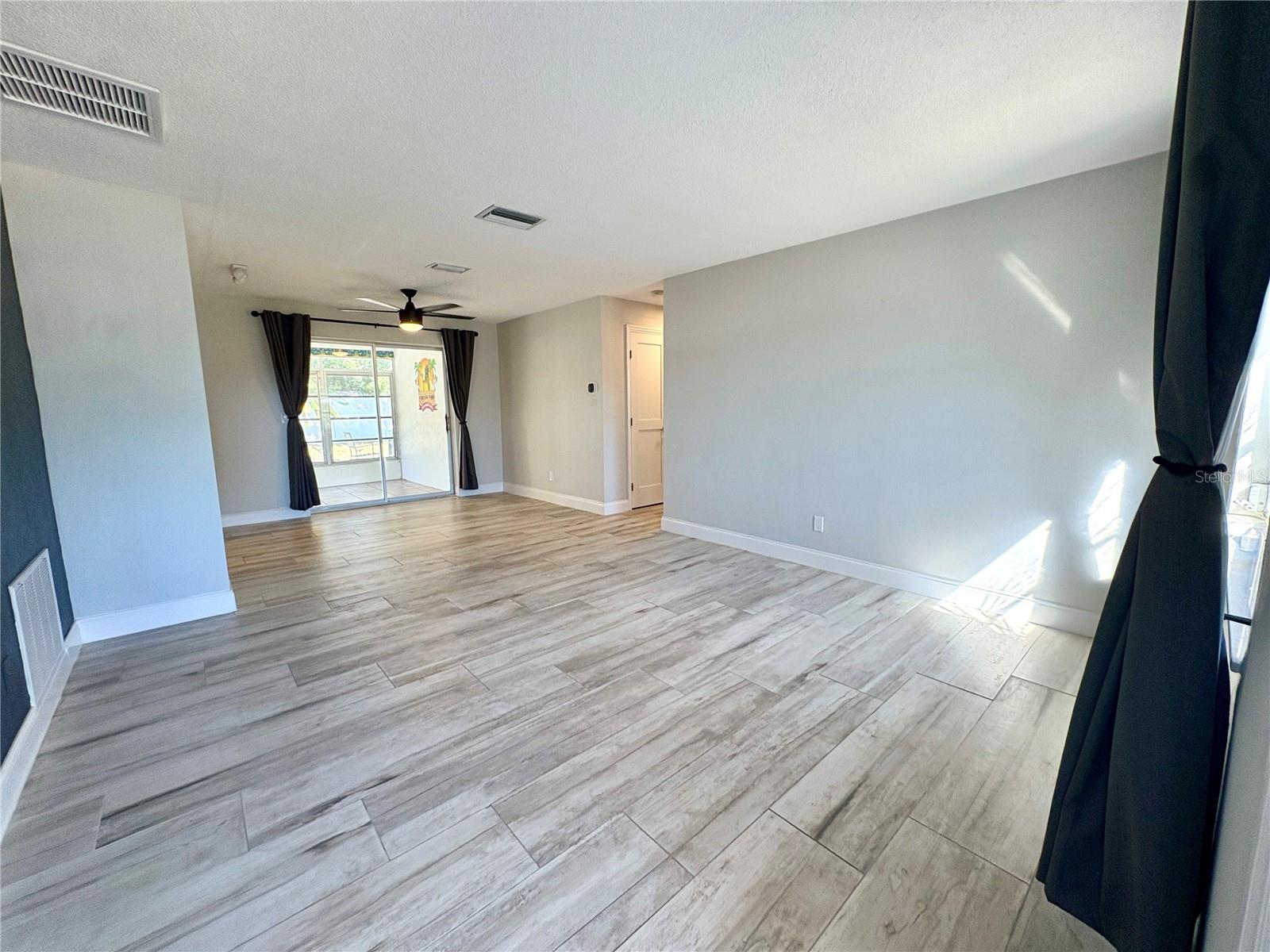 WOODBROOK GARDENS 1ST ADD - Residential Lease