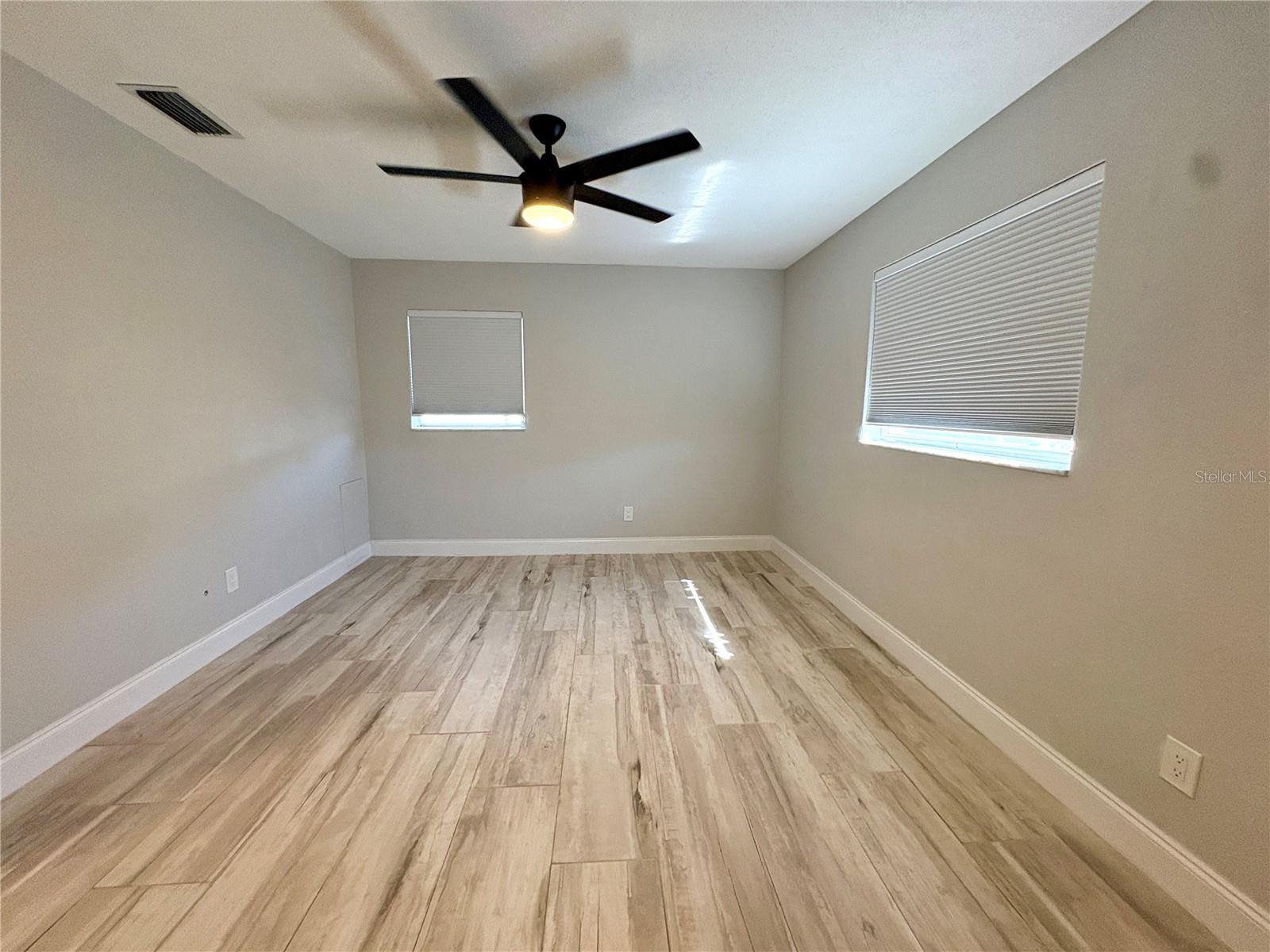 WOODBROOK GARDENS 1ST ADD - Residential Lease