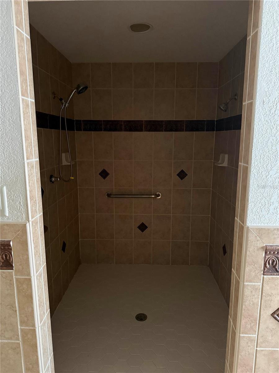 LAVILLA - Residential