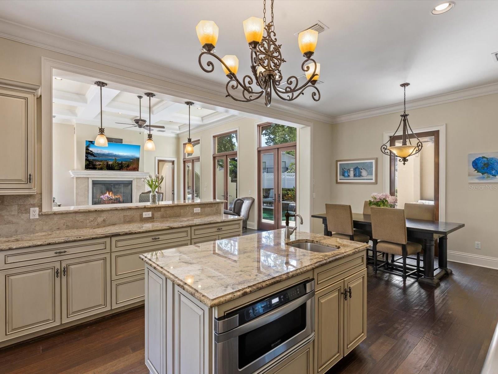 HOLLIEANNA SHORES 1ST ADD - Residential