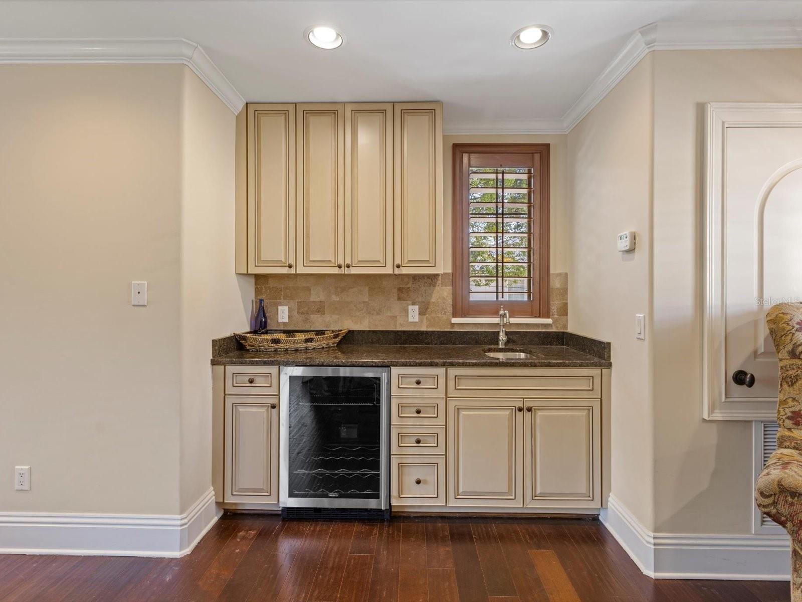 HOLLIEANNA SHORES 1ST ADD - Residential