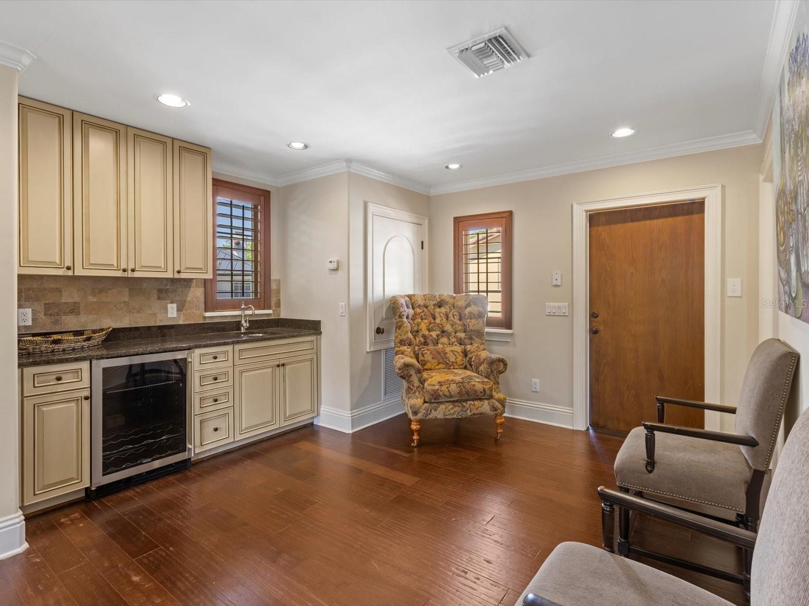 HOLLIEANNA SHORES 1ST ADD - Residential