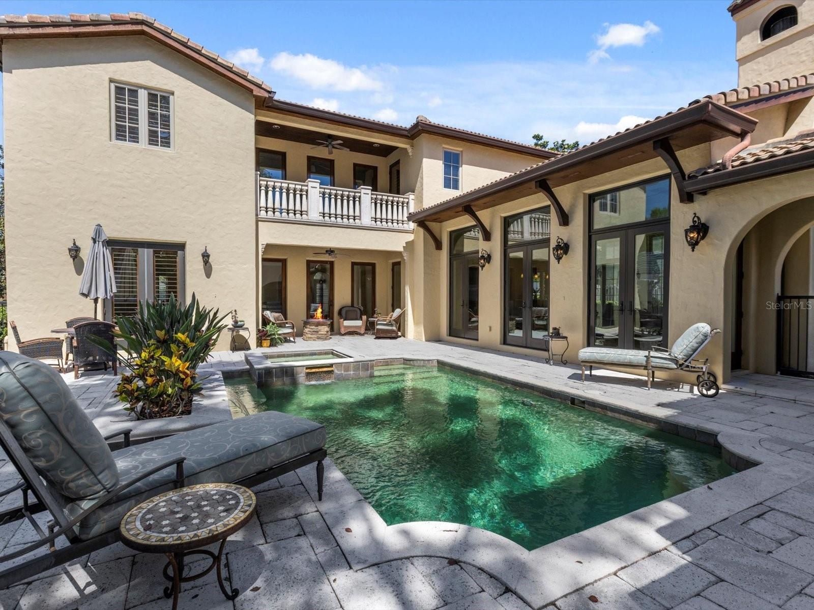 HOLLIEANNA SHORES 1ST ADD - Residential
