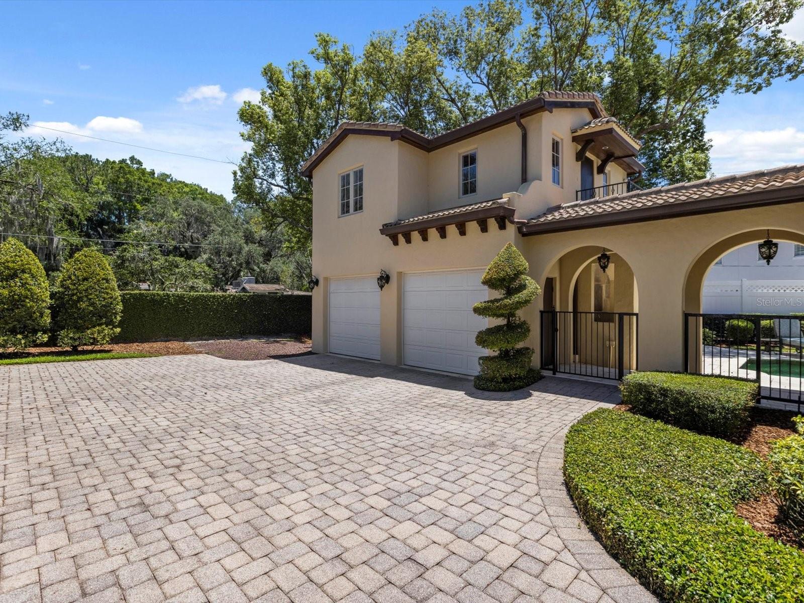 HOLLIEANNA SHORES 1ST ADD - Residential