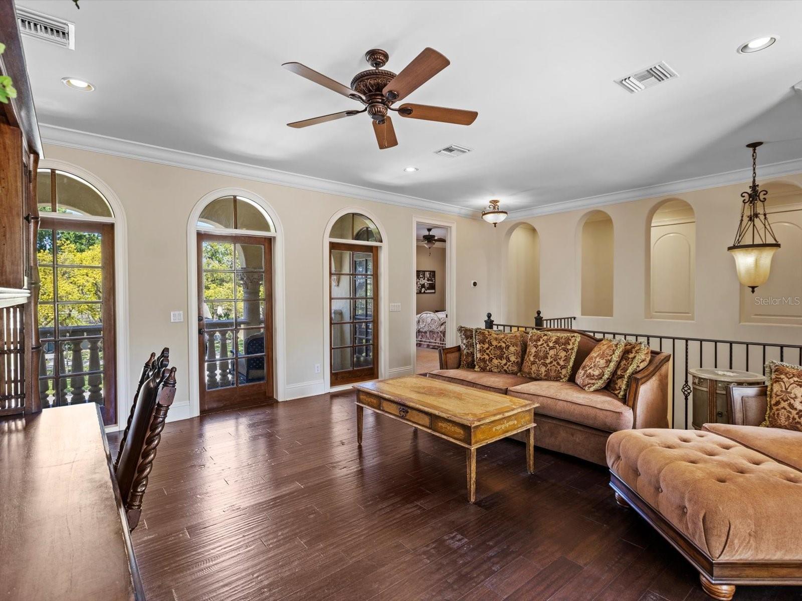 HOLLIEANNA SHORES 1ST ADD - Residential