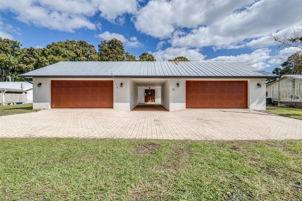 Photo of 12 N Lakeview Drive, Haines City, FL 33844 (MLS # L4957223)