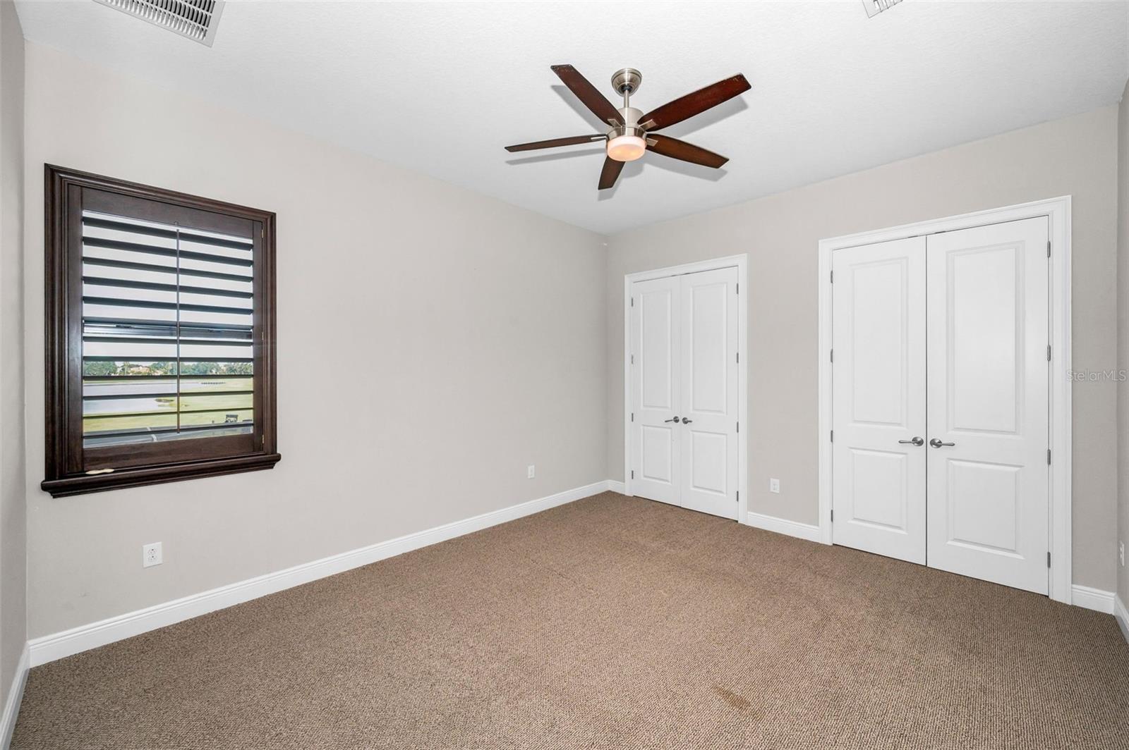 CHAMPIONS CLUB - Residential