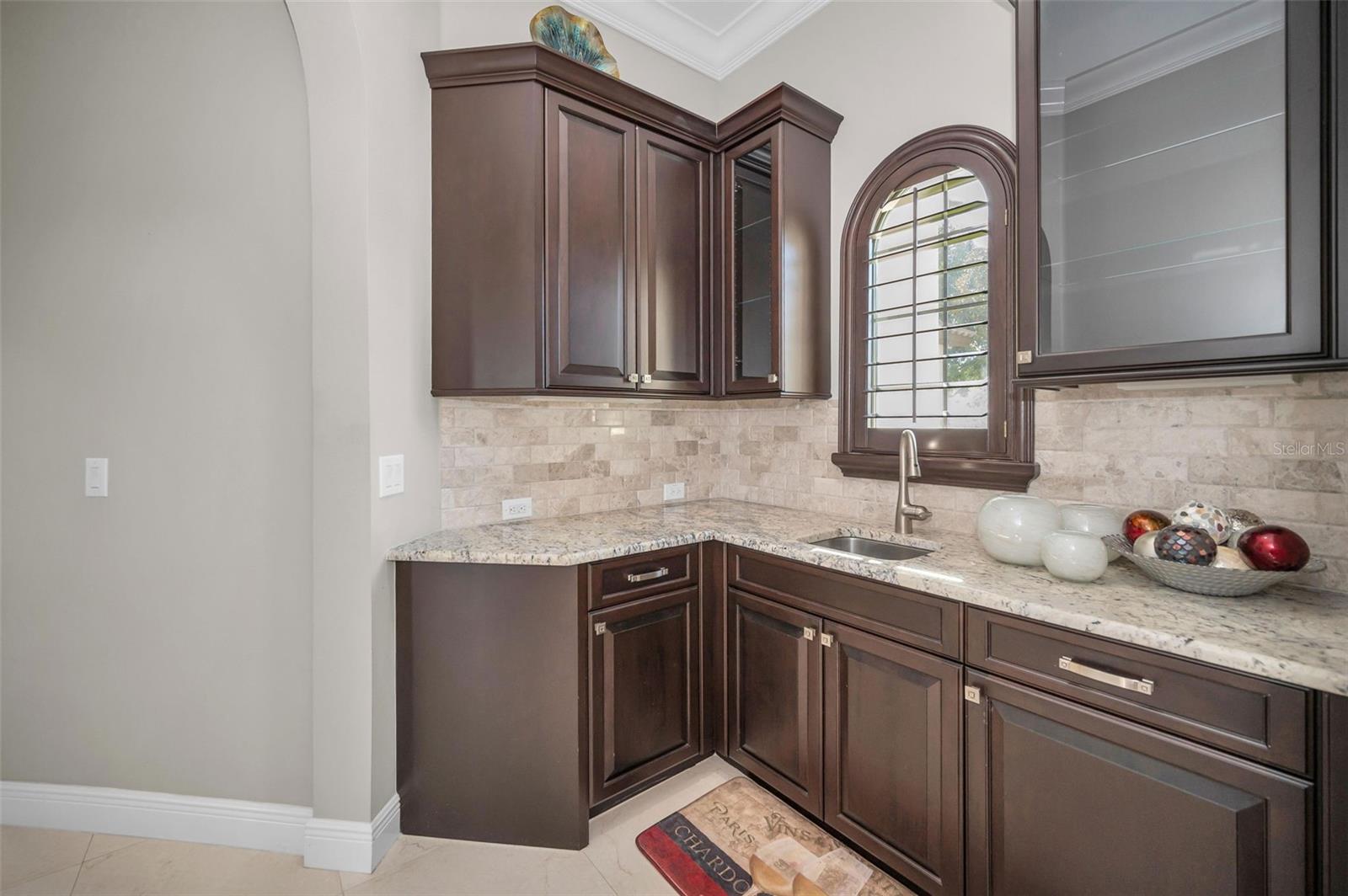 CHAMPIONS CLUB - Residential