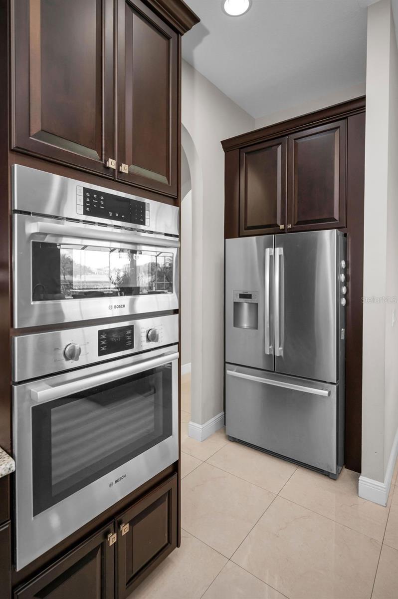 CHAMPIONS CLUB - Residential